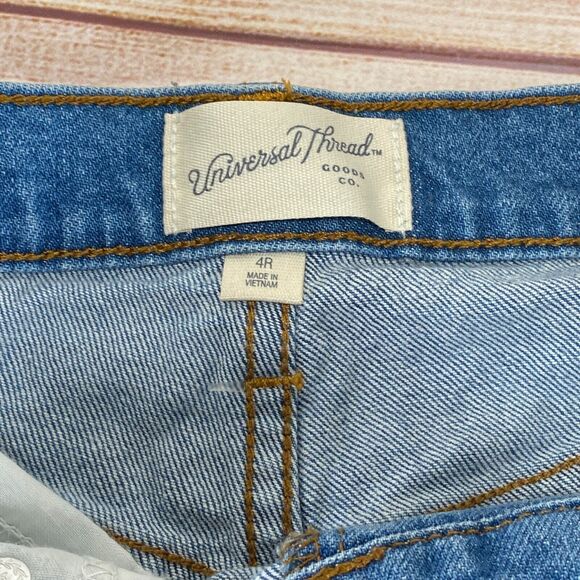Universal Thread Womens Distressed Blue High Rise 90s Straight Jeans Size 4R - Picture 8 of 11